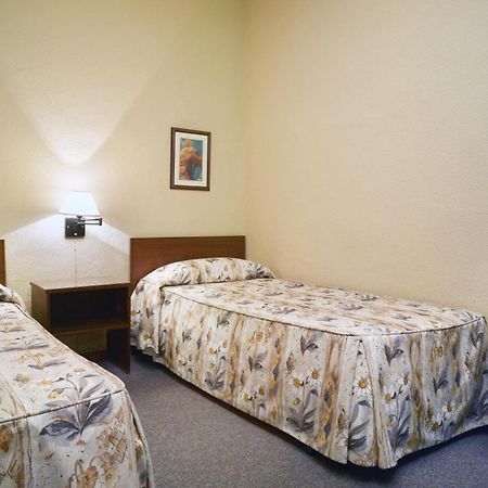 Balneario De Archena - Hotel Leon Room photo